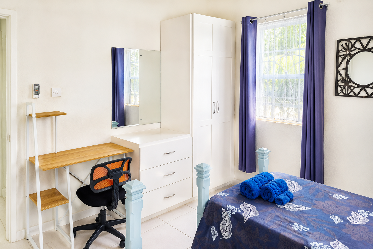 Twin Bedroom